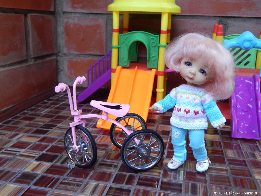 Николь и велосипед — Куклы Nikki Britt (Никки Бритт): авторские BJD (БЖД)