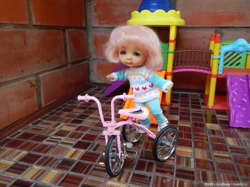 Николь и велосипед — Куклы Nikki Britt (Никки Бритт): авторские BJD (БЖД) (фото 4)