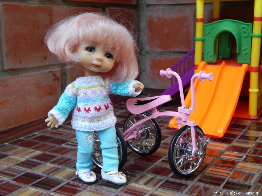 Николь и велосипед — Куклы Nikki Britt (Никки Бритт): авторские BJD (БЖД)
