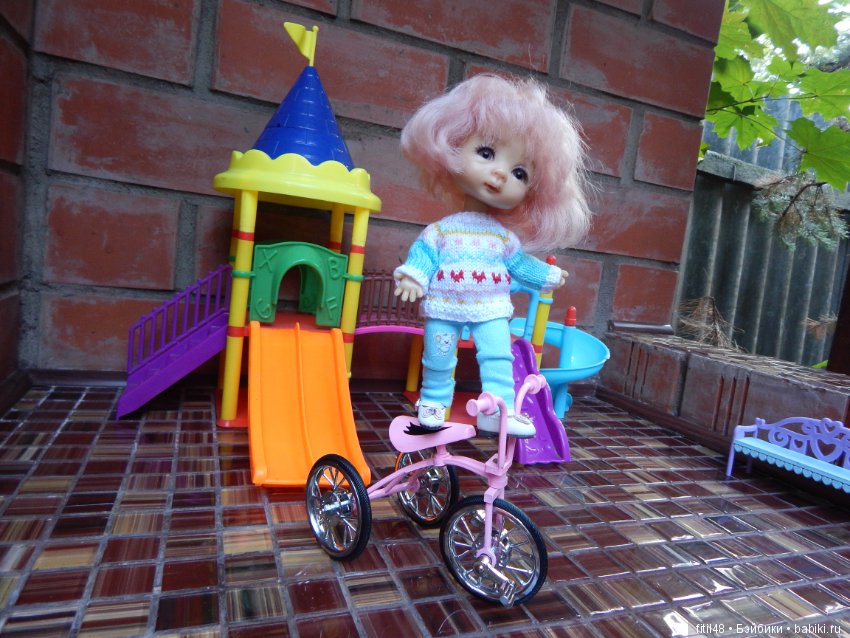 Николь и велосипед — Куклы Nikki Britt (Никки Бритт): авторские BJD (БЖД)