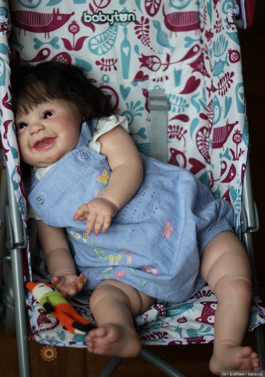 Улыбающаяся малышка Джулиана (фото 2)