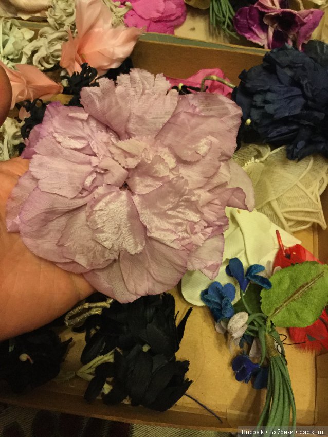 Околокукольное. Коллекция открыток и цветов из галереи Лафайет