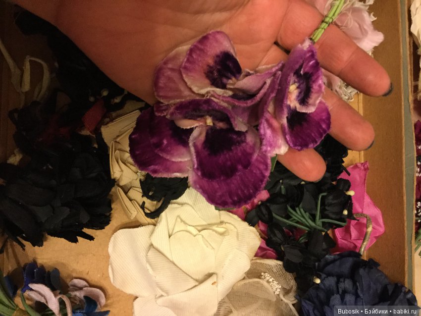 Околокукольное. Коллекция открыток и цветов из галереи Лафайет