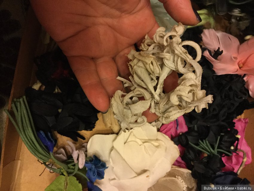 Околокукольное. Коллекция открыток и цветов из галереи Лафайет