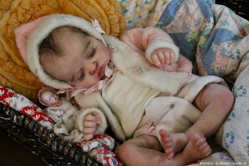 Rosalie скульптора Olga Auer, автор прототипа LaDonna Brooks Briggs