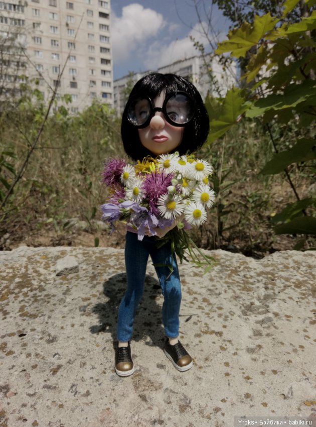 Прогулка с Эдной Мод — Кукла Эдна Мод (Edna Mode): Суперсемейка (The Incredibles)
