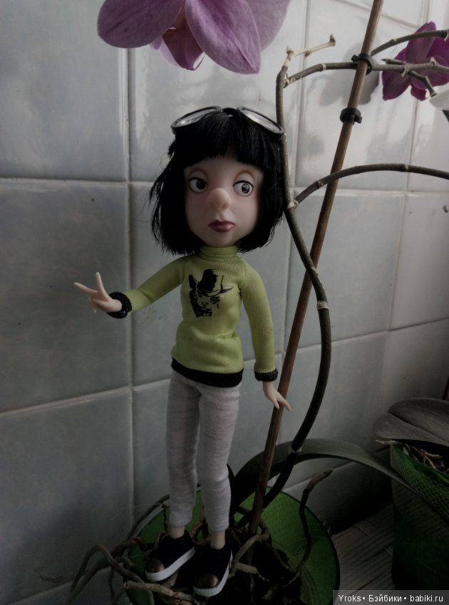 Прогулка с Эдной Мод — Кукла Эдна Мод (Edna Mode): Суперсемейка (The Incredibles)
