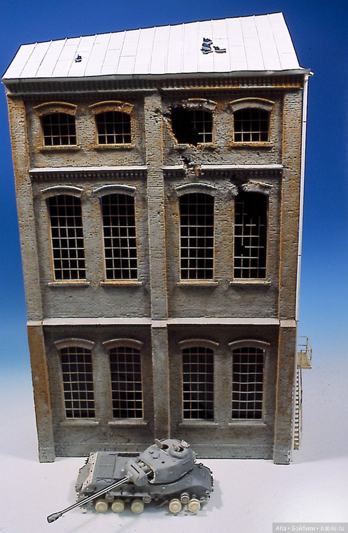 Диорама "Panic in the background"