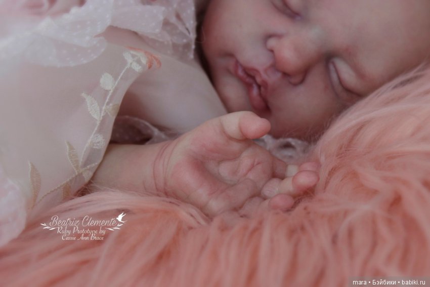 Ruby скульптора Cassie Ann Brace, автор прототипа Beatriz Clemente (фото 9)