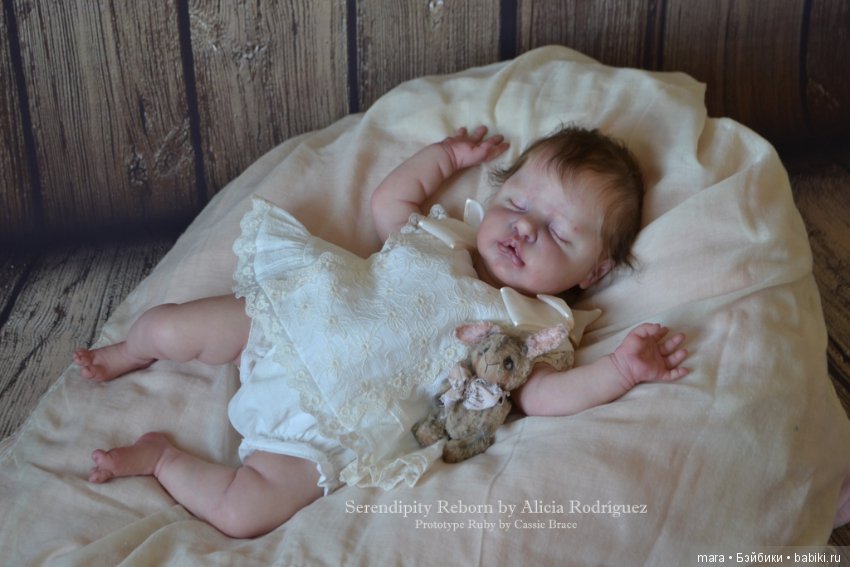 Ruby скульптора Cassie Ann Brace, автор прототипа Alicia Rodriguez (фото 7)