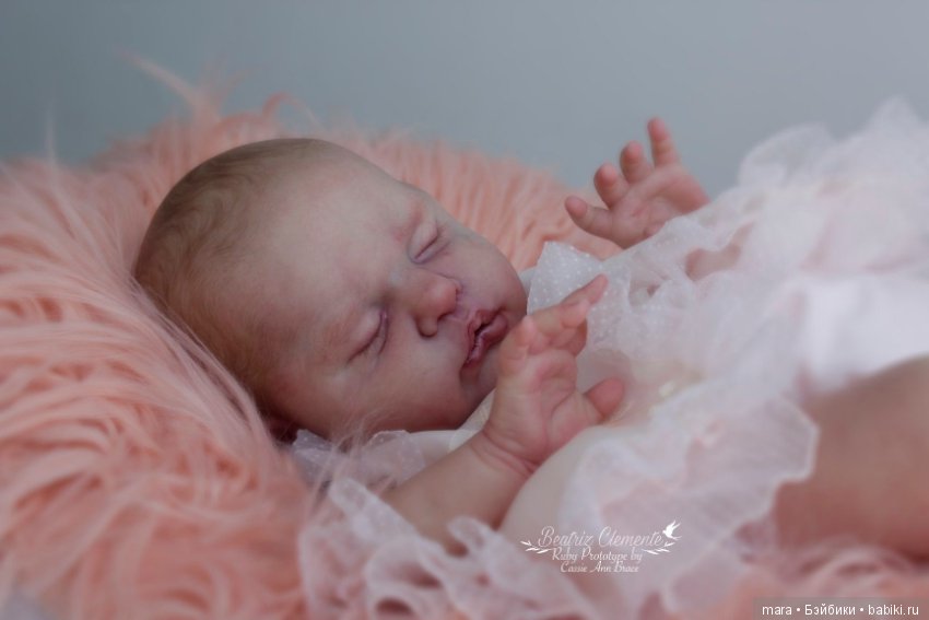 Ruby скульптора Cassie Ann Brace, автор прототипа Beatriz Clemente (фото 7)