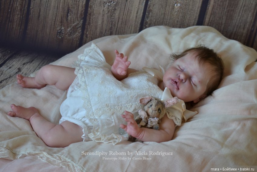 Ruby скульптора Cassie Ann Brace, автор прототипа Alicia Rodriguez (фото 9)