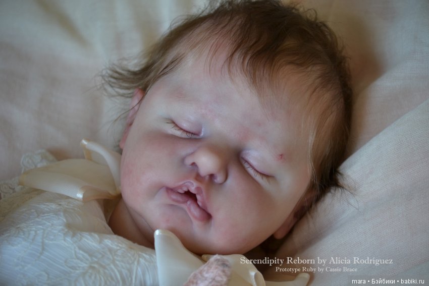 Ruby скульптора Cassie Ann Brace, автор прототипа Alicia Rodriguez