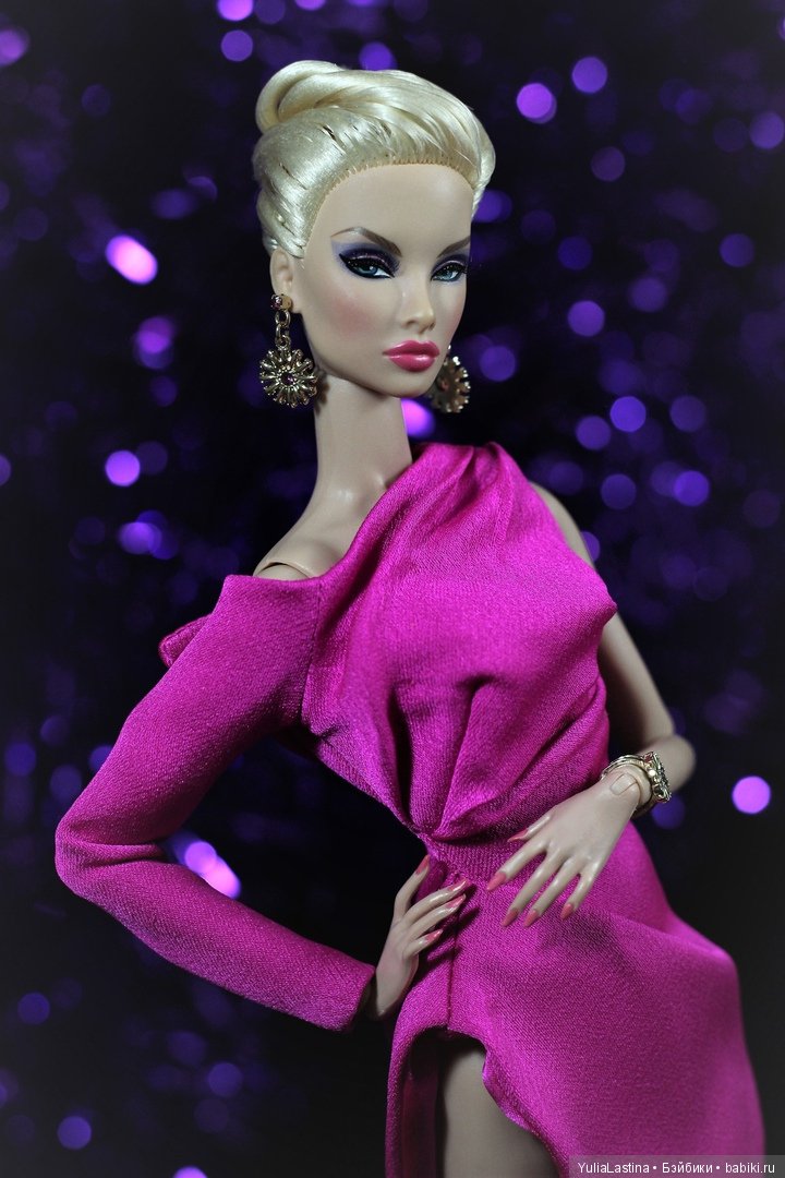 Luxuriously Gifted Natalia (фото 6)