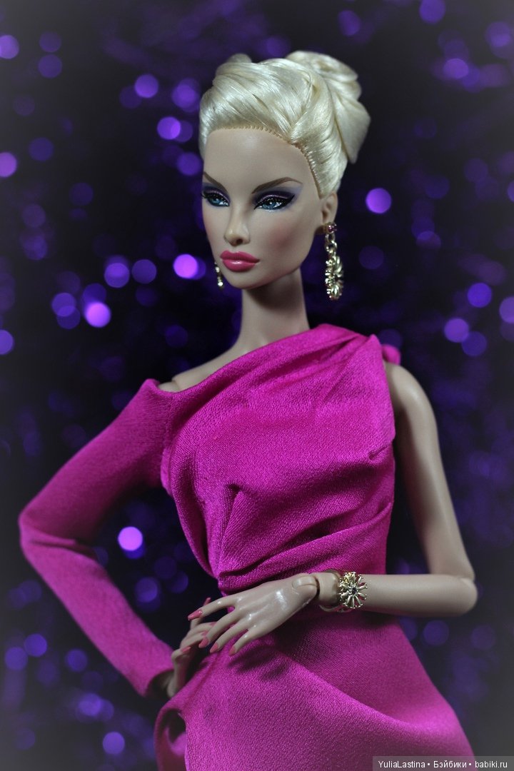 Luxuriously Gifted Natalia (фото 2)