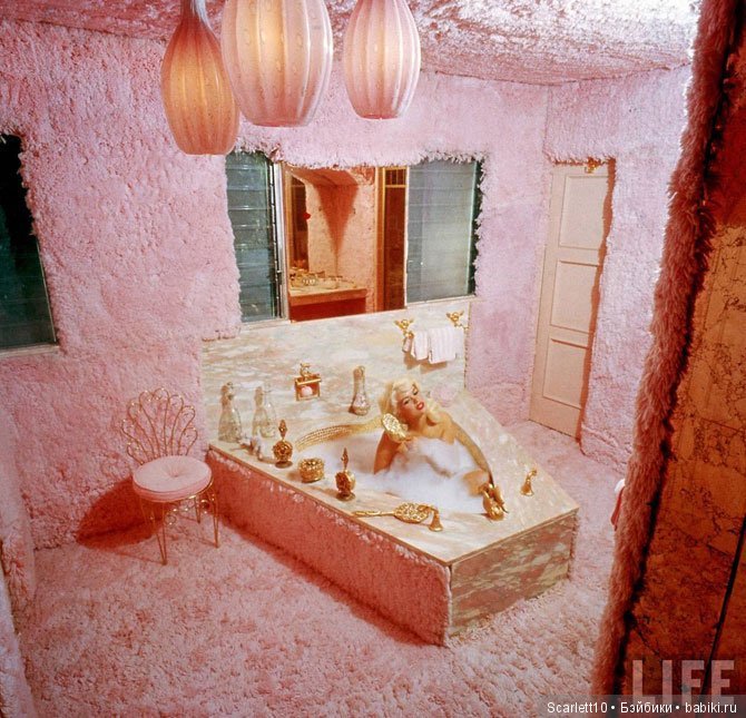 Джейн Мэнсфилд - актриса, которой подражали куклы