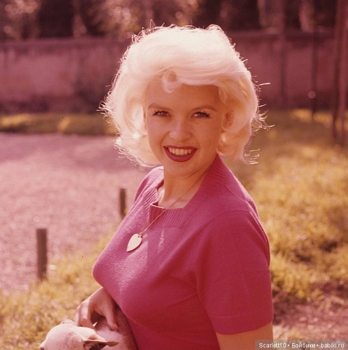 Джейн Мэнсфилд - актриса, которой подражали куклы