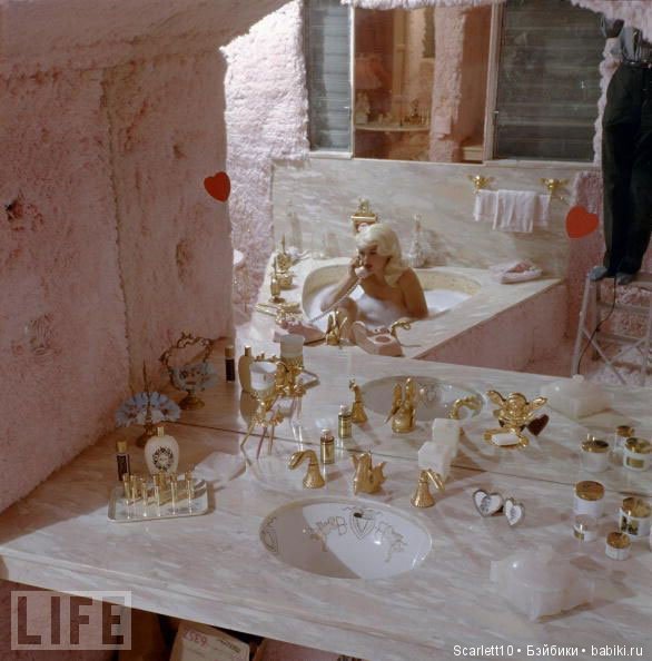 Джейн Мэнсфилд - актриса, которой подражали куклы