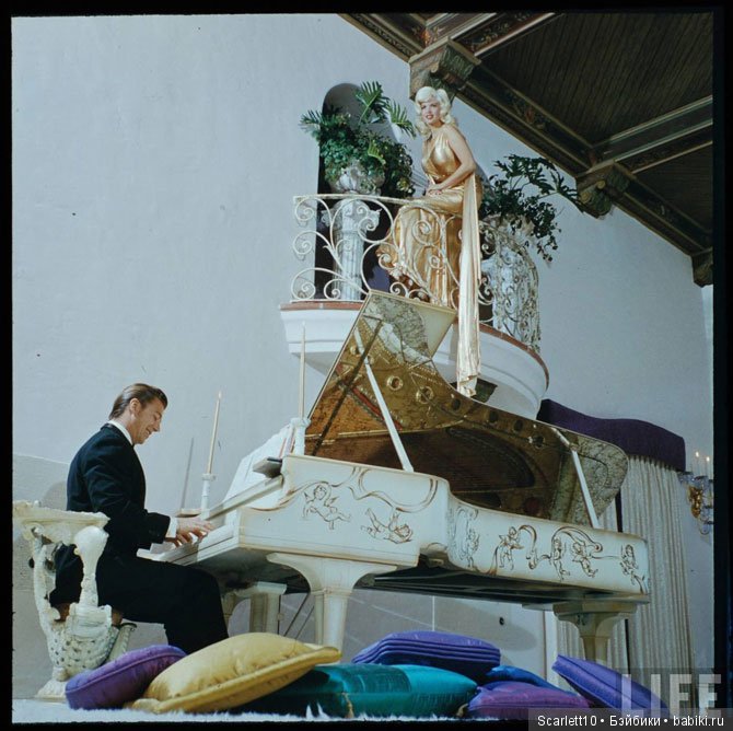 Джейн Мэнсфилд - актриса, которой подражали куклы