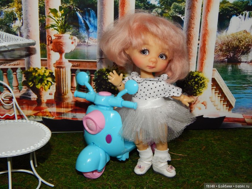 Ника и мопед — Куклы Nikki Britt (Никки Бритт): авторские BJD (БЖД)