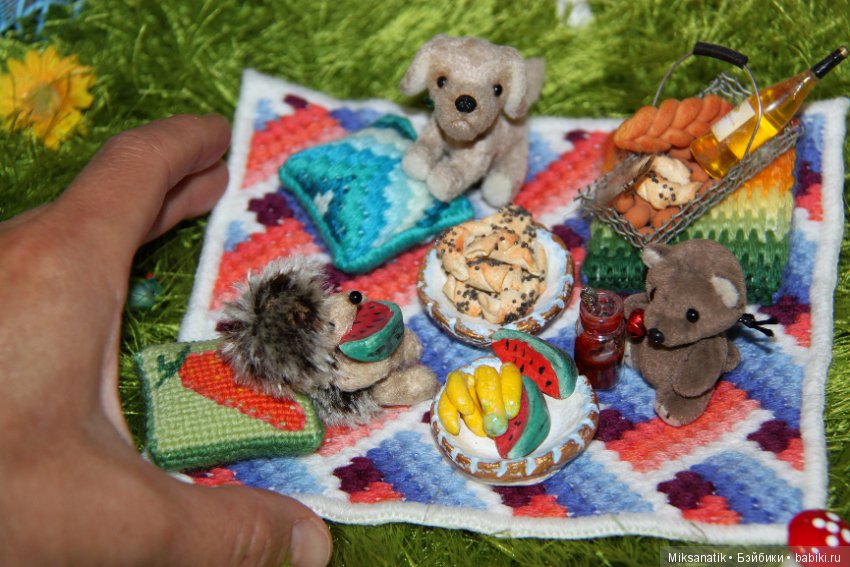 Подарки для зверят — Кукольная миниатюра своими руками: еда