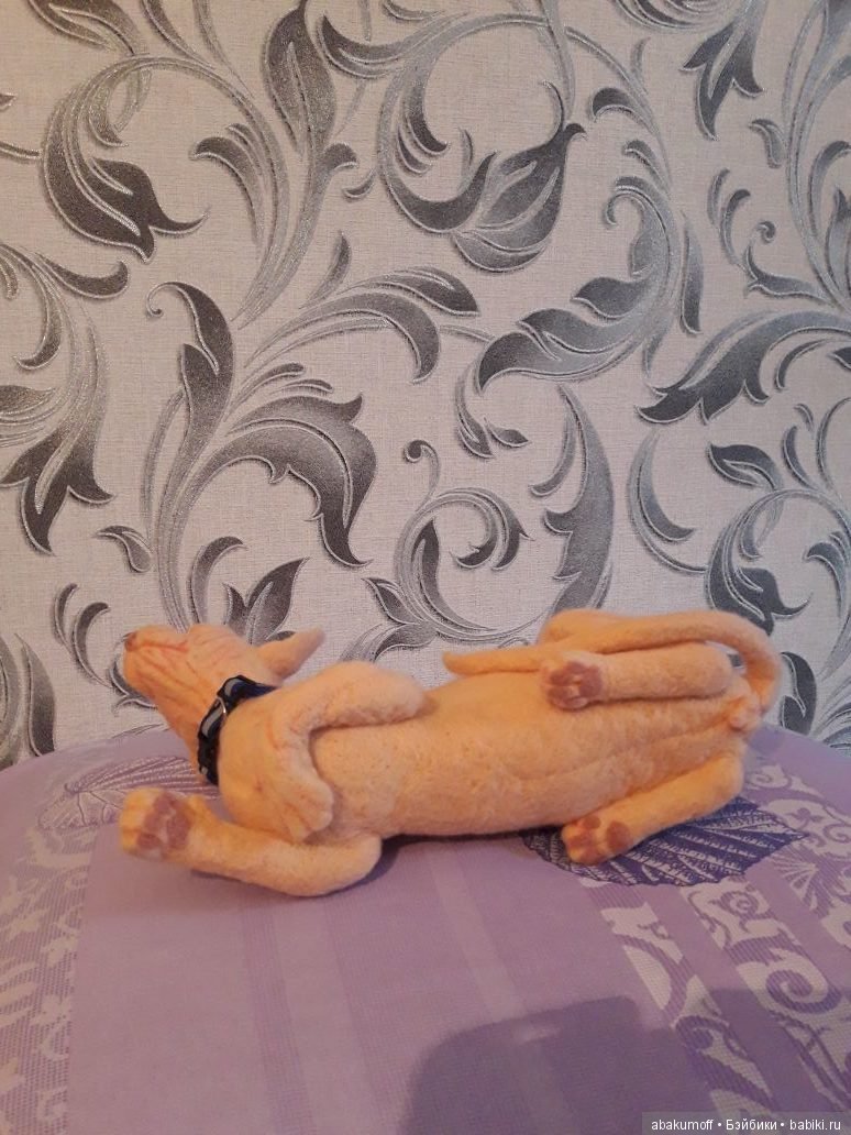 Котик сфинкс — Валяные игрушки из шерсти: сухое валяние (фото 2)