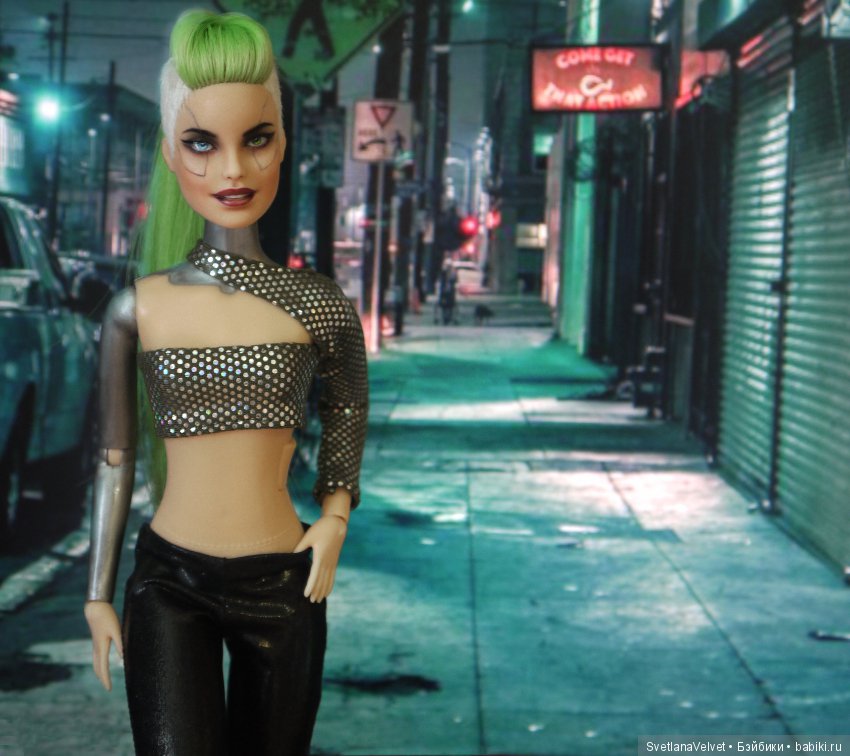 Хотите заглянуть в будущее - Барби ООАК (фото 3)