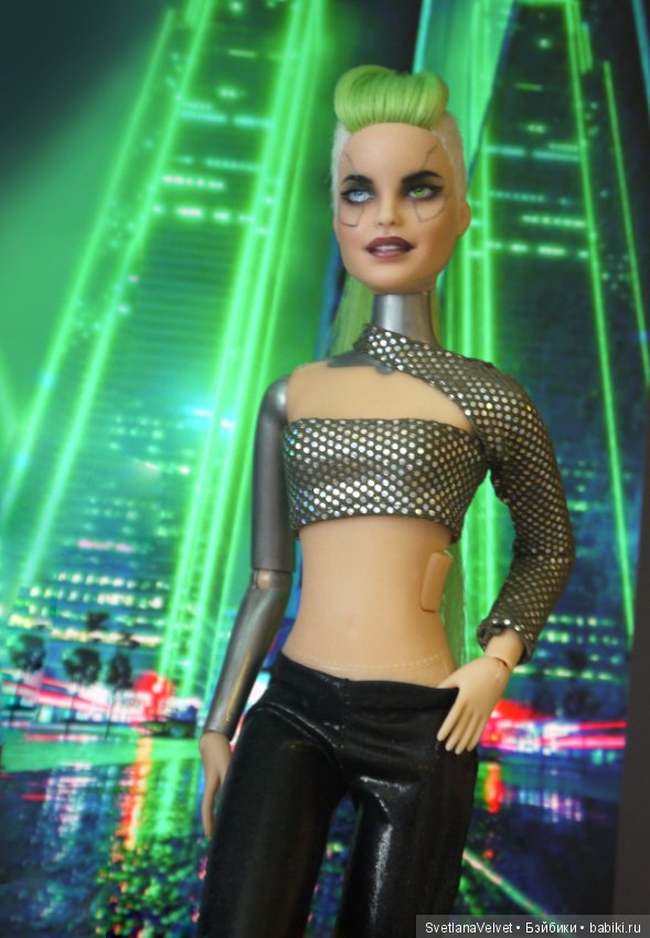 Хотите заглянуть в будущее - Барби ООАК (фото 4)