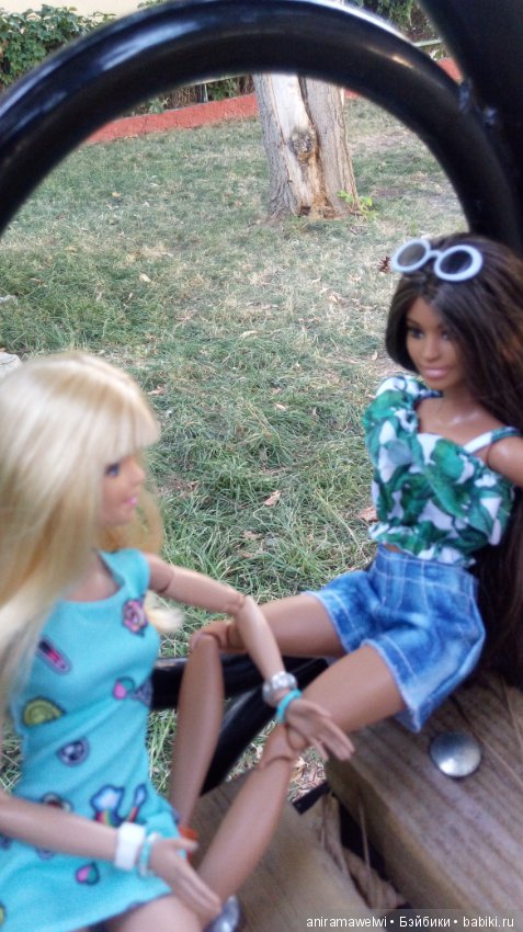 Barbie Суэль и Маришка выходят на прогулку (фото 10)