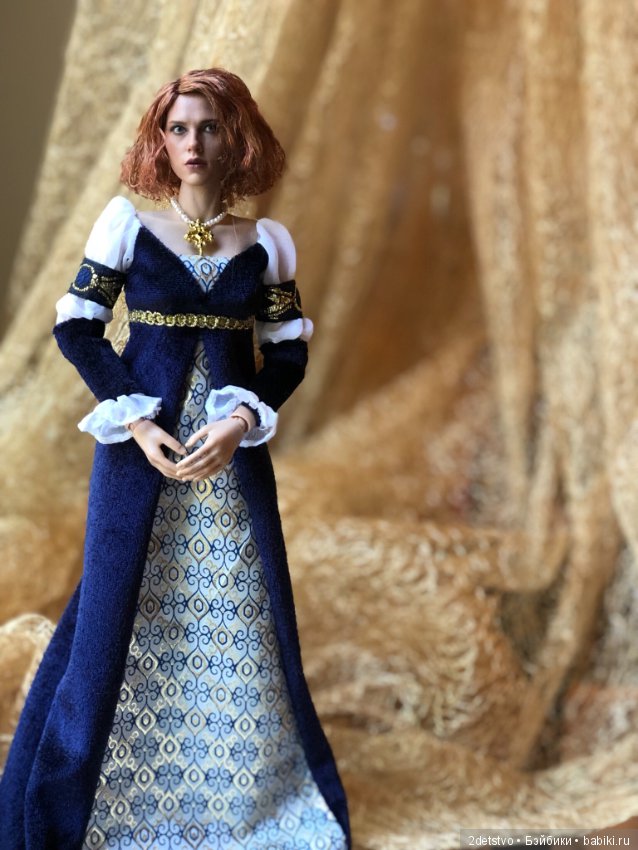 Ещё одна из рода Болейн — Коллекционные экшн