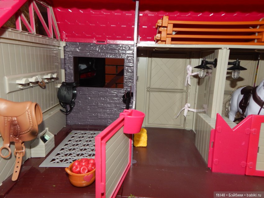 Ника на конюшне — Куклы Nikki Britt (Никки Бритт): авторские BJD (БЖД)