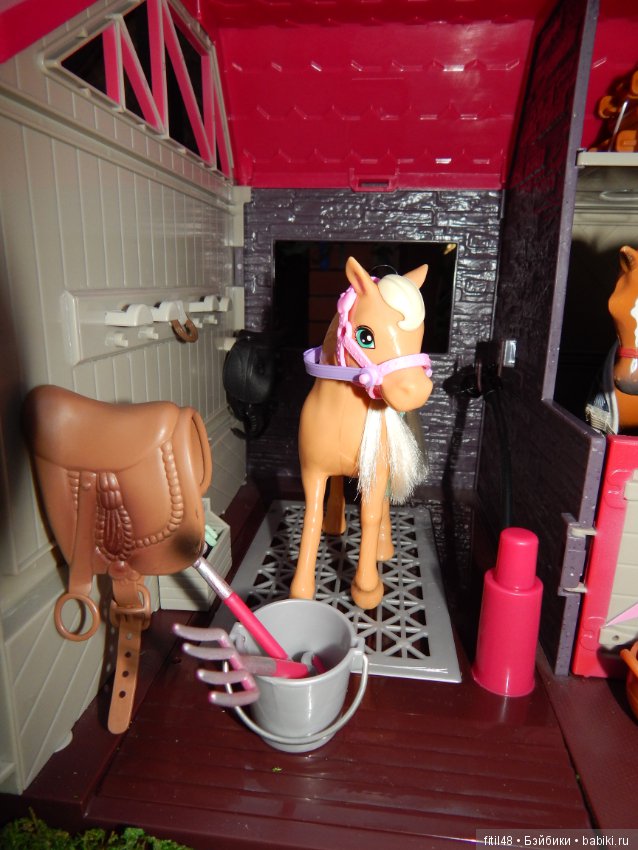 Ника на конюшне — Куклы Nikki Britt (Никки Бритт): авторские BJD (БЖД)