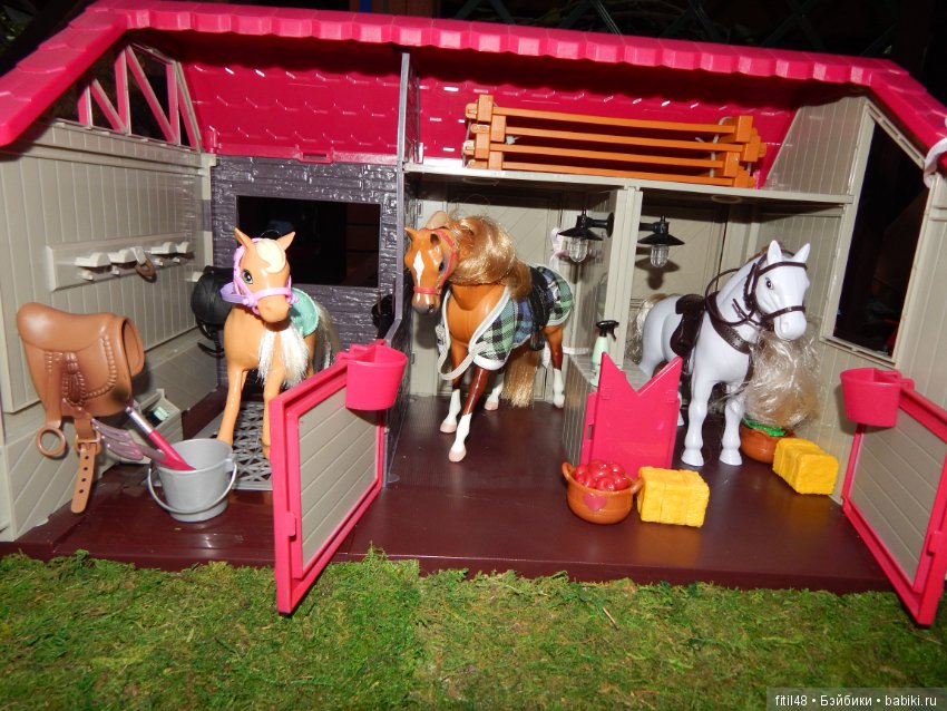 Ника на конюшне — Куклы Nikki Britt (Никки Бритт): авторские BJD (БЖД)