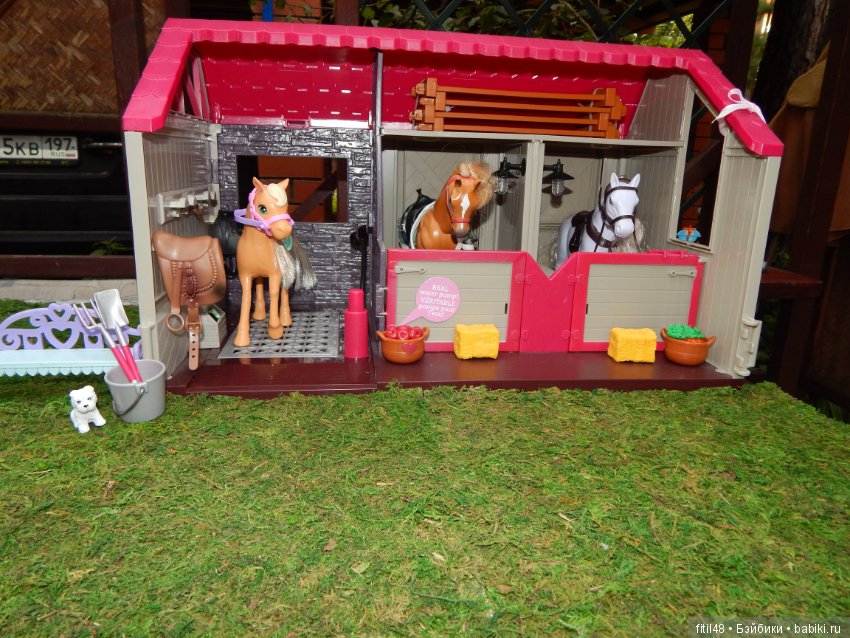 Ника на конюшне — Куклы Nikki Britt (Никки Бритт): авторские BJD (БЖД)