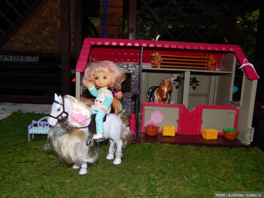 Ника на конюшне — Куклы Nikki Britt (Никки Бритт): авторские BJD (БЖД)