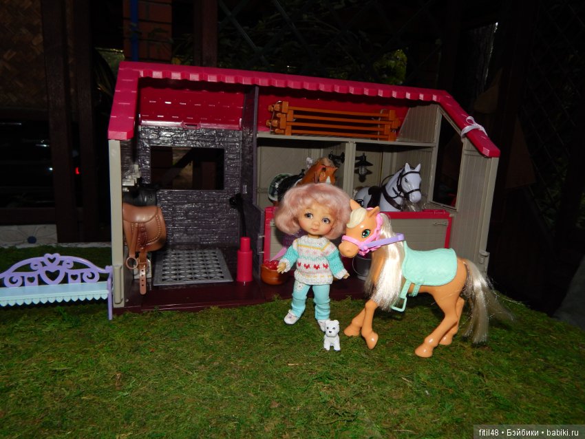 Ника на конюшне — Куклы Nikki Britt (Никки Бритт): авторские BJD (БЖД)