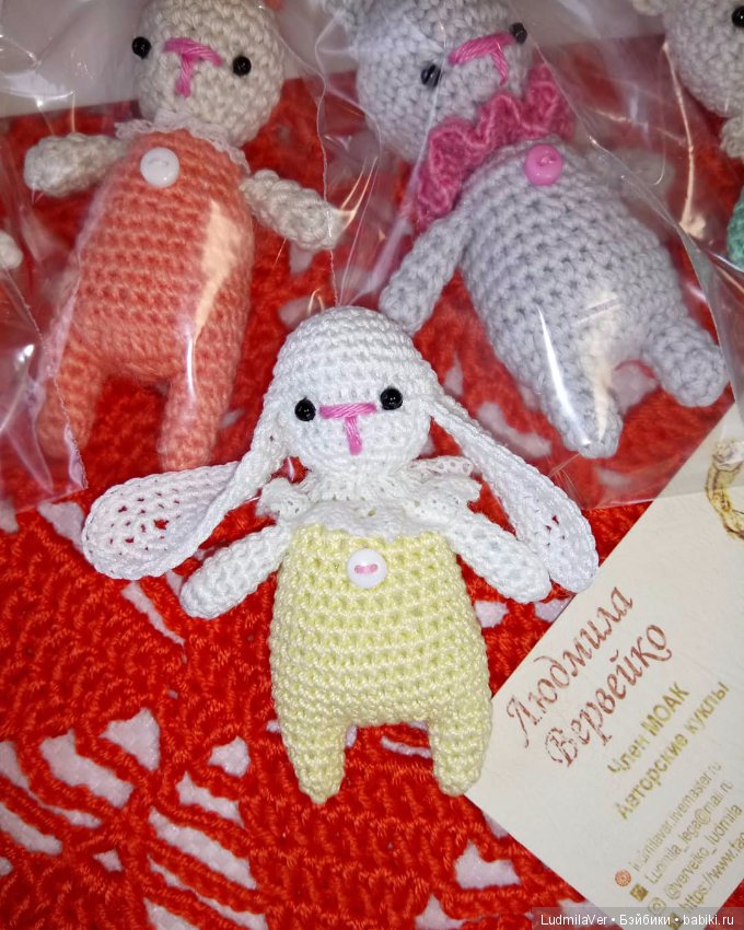 Вязаные зайчики 7-10 см — Вязаные игрушки и амигуруми: крючком (фото 4)