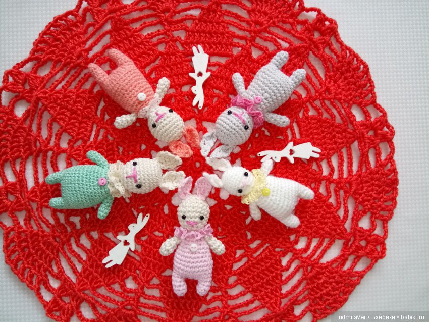 Вязаные зайчики 7-10 см — Вязаные игрушки и амигуруми: крючком
