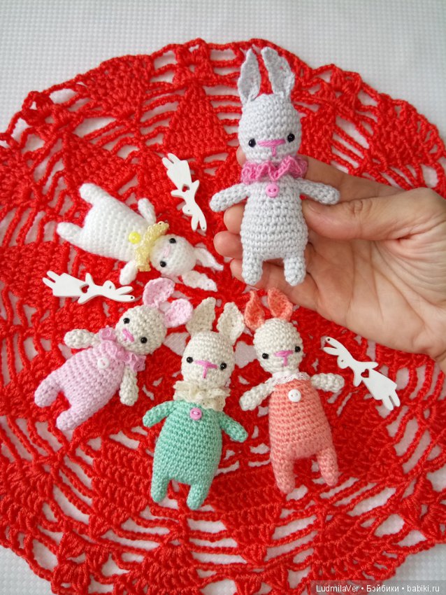 Вязаные зайчики 7-10 см — Вязаные игрушки и амигуруми: крючком (фото 2)