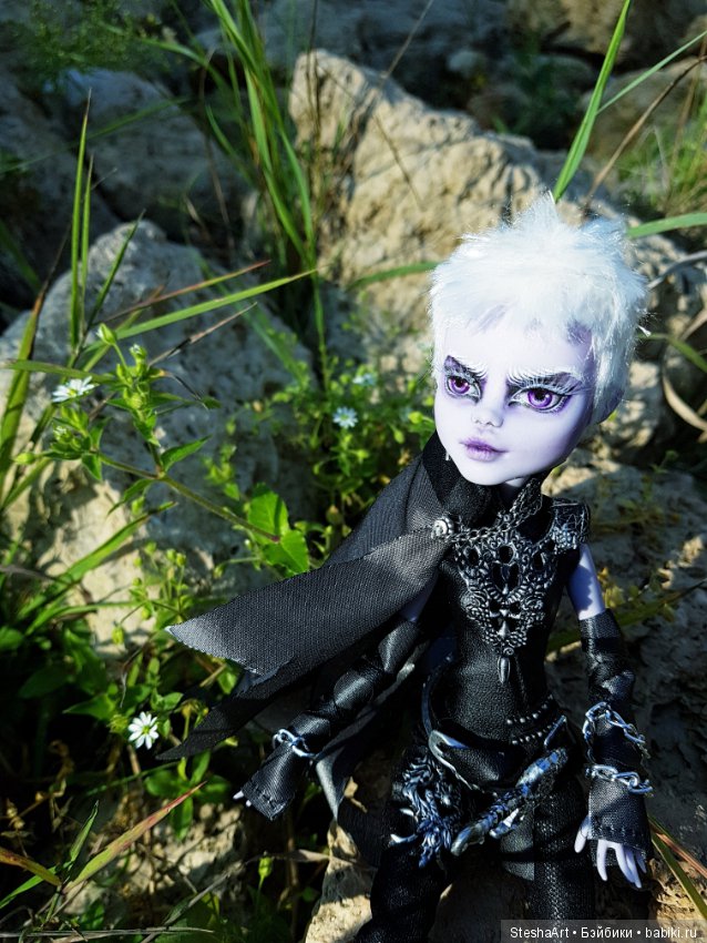 Ведьмачка. Охотница на демонов. ООАК МХ (фото 5)