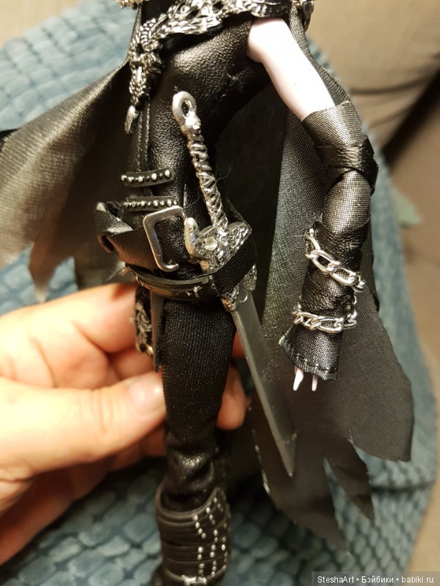 Ведьмачка. Охотница на демонов. ООАК МХ (фото 7)