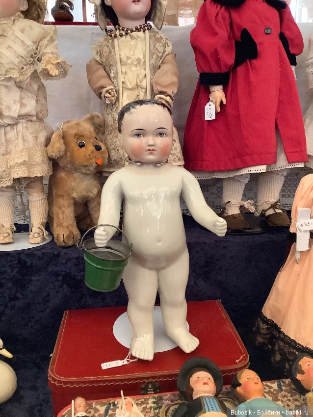 Брюгге. Бельгия 2019 . Выставка кукол и медведей. Часть 1