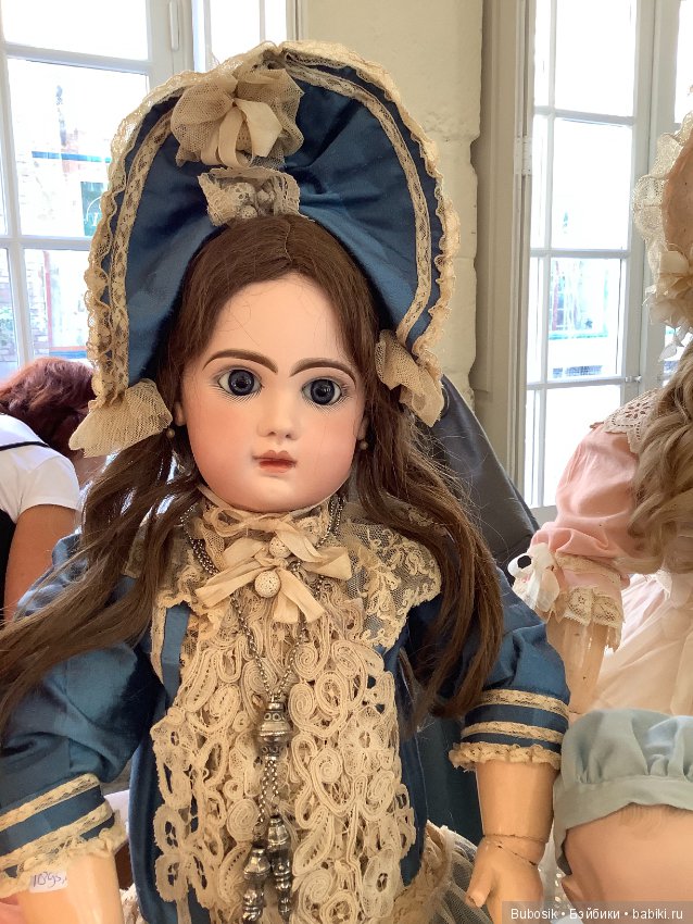 Брюгге. Бельгия 2019 . Выставка кукол и медведей. Часть 1