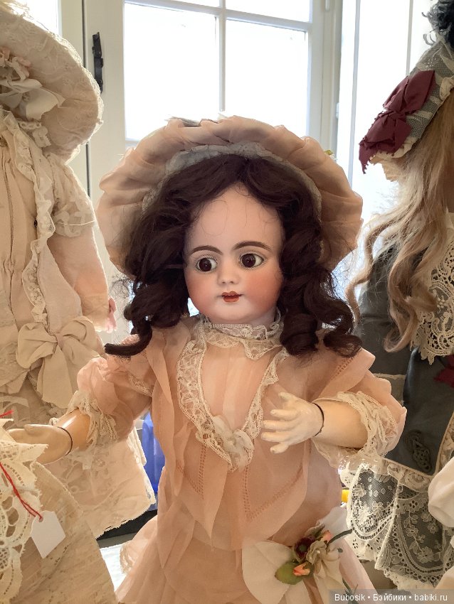 Брюгге. Бельгия 2019 . Выставка кукол и медведей. Часть 1