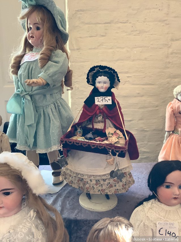 Брюгге. Бельгия 2019 . Выставка кукол и медведей. Часть 1