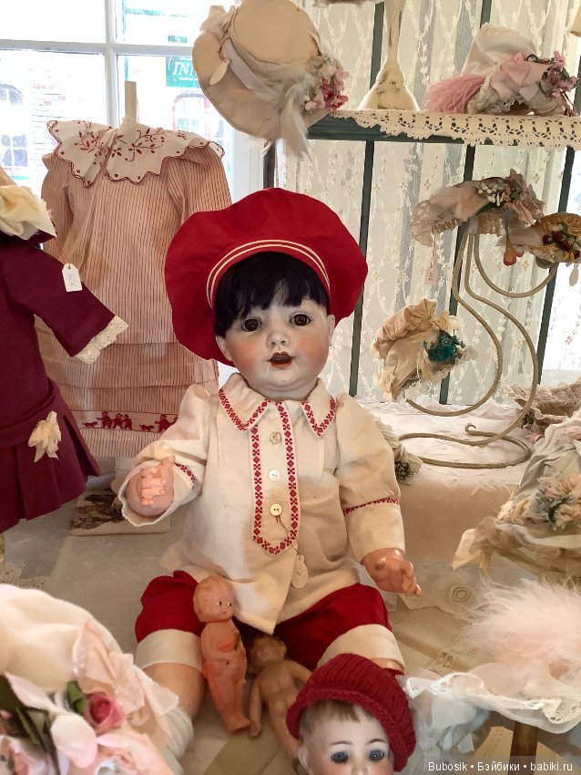 Брюгге. Бельгия 2019 . Выставка кукол и медведей. Часть 1