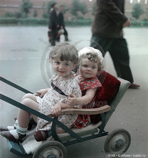 Дети 70-х играют в куклы — Интересное и необычное: фотоподборки (фото 10)