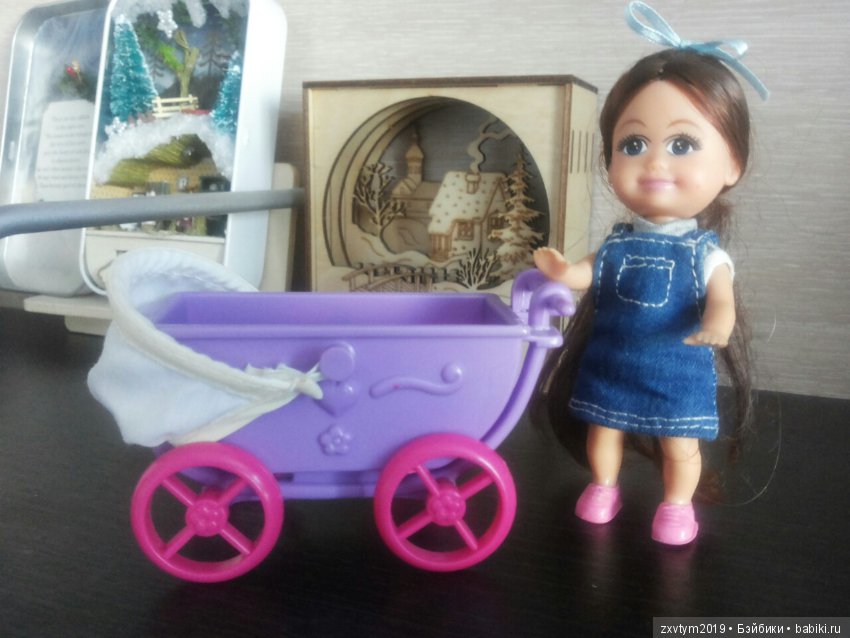 Коляска для беременной куклы
