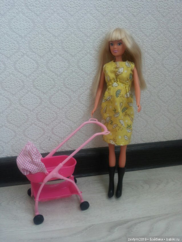 Коляска для беременной куклы