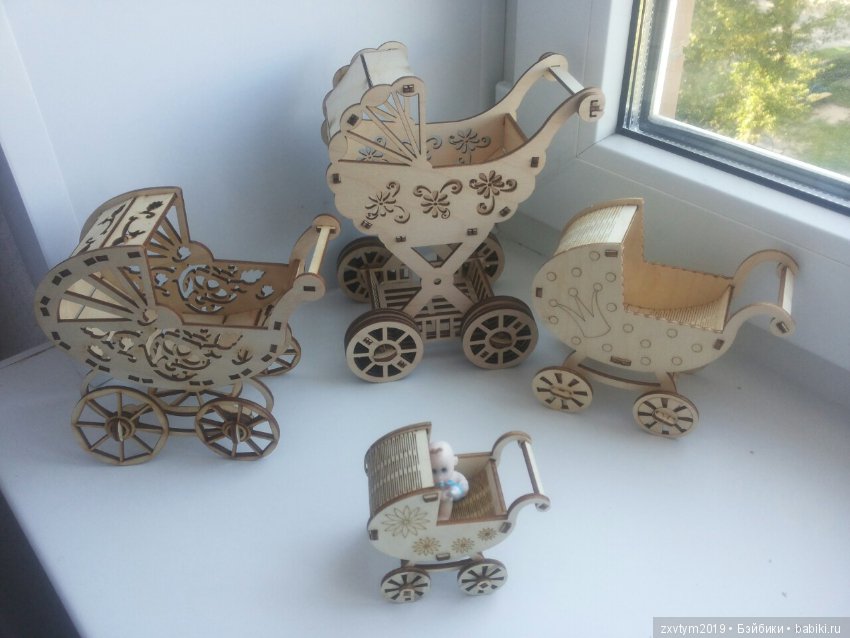 Коляска для беременной куклы